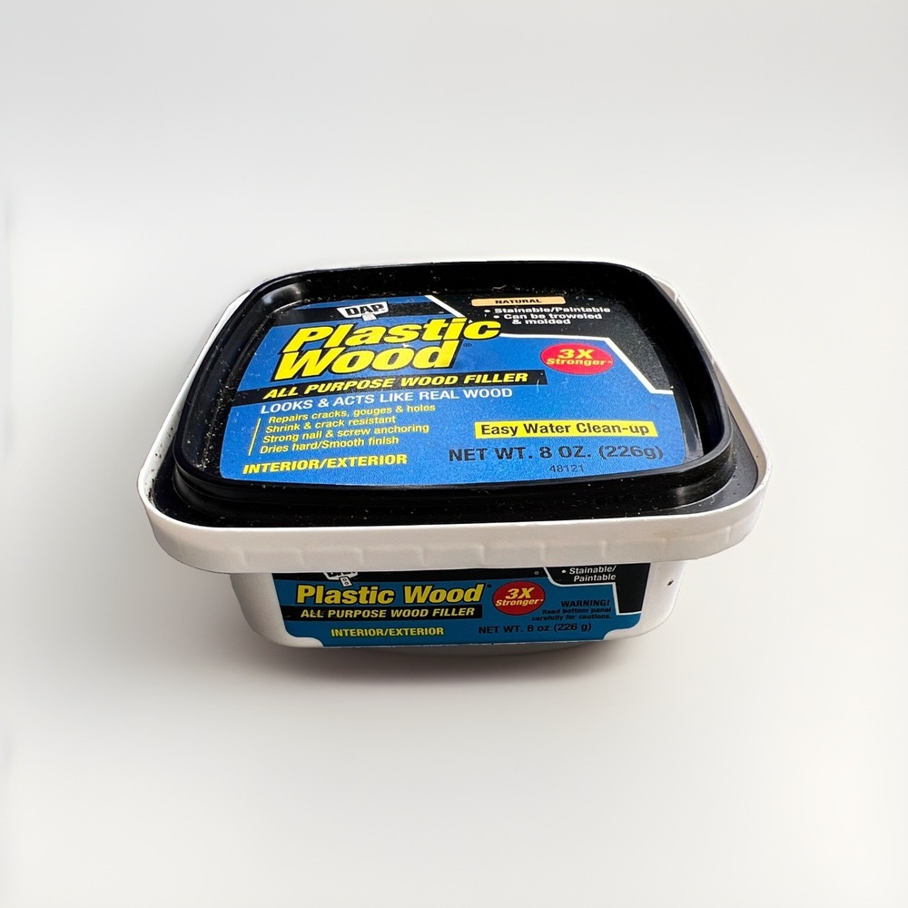 DAP Plastic Wood All-Purpose Wood Filler, Interior/Exterior, 8 oz Tub